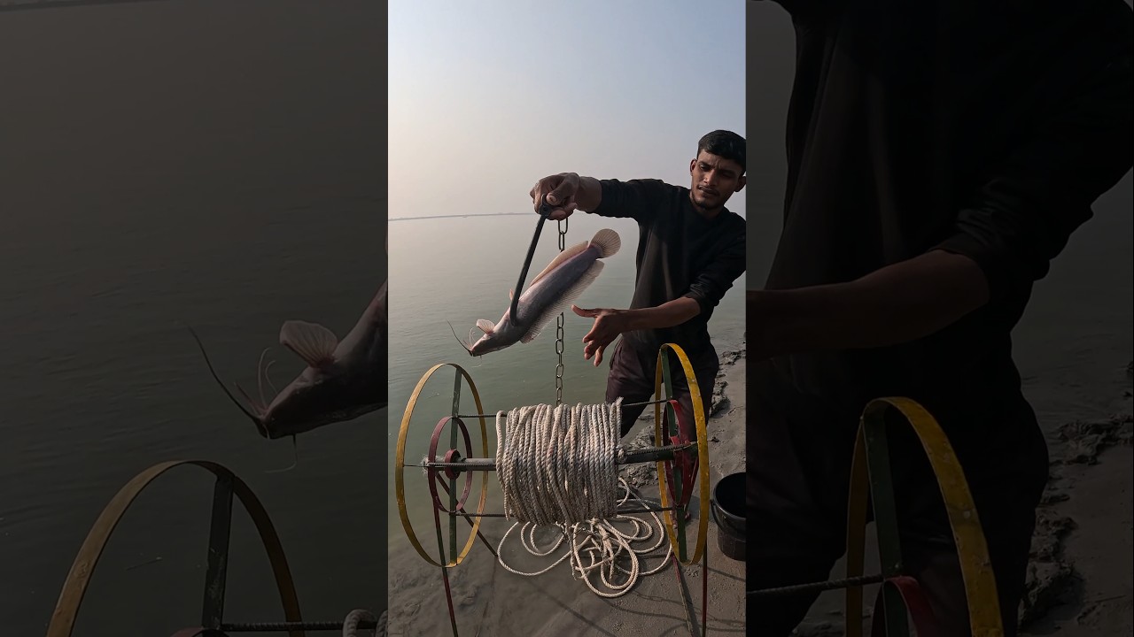 Unbelievable fishing with big hook 