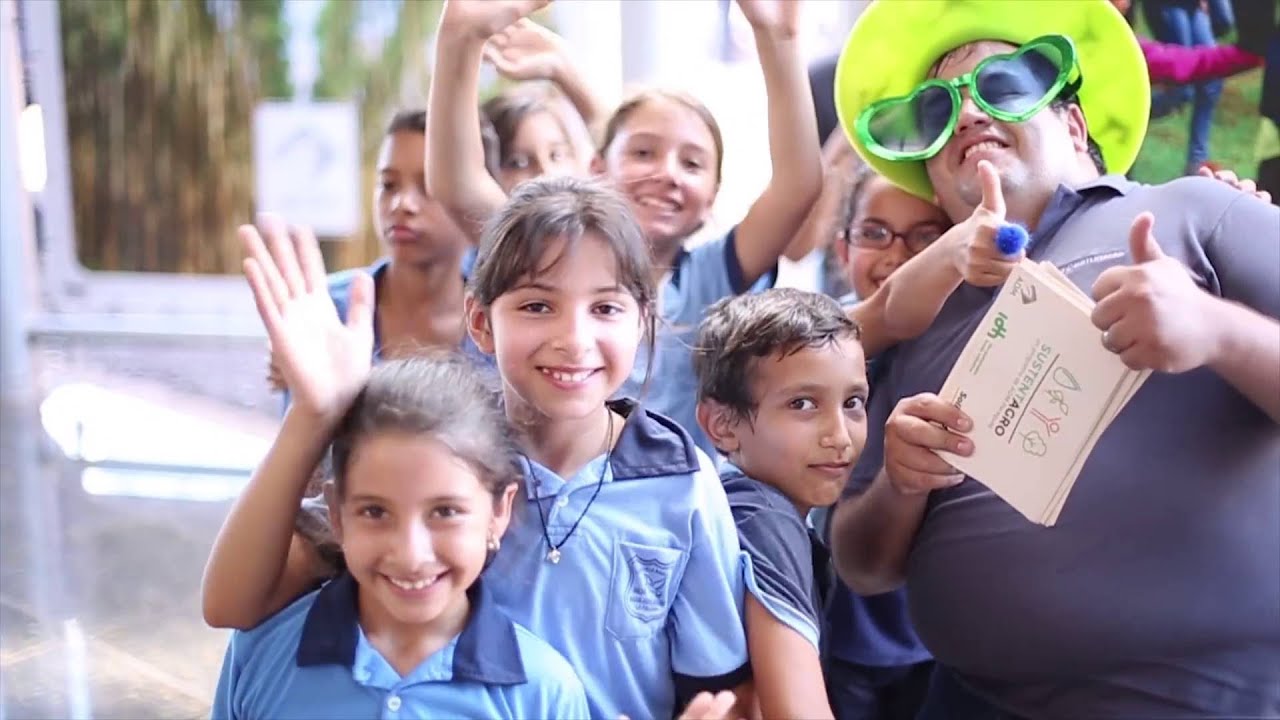 Una presencia diferente en la Expo Canindeyú 2016 niños con hambre