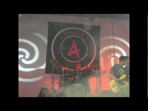 ACHAKE - Restos [directo][Nueva canción]
