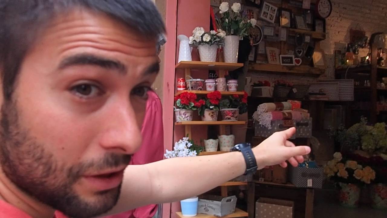 Barcelona en silla de ruedas - paseo por el barrio de Gracia ciclismo classico