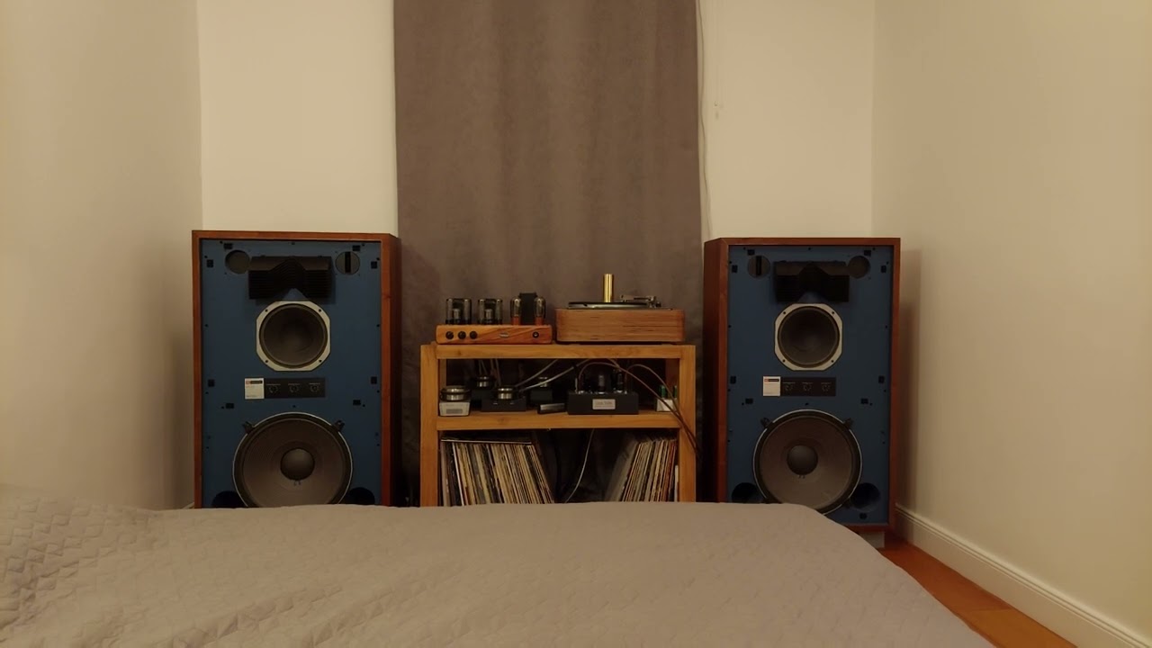 Muddy Waters JBL 4343B, Tektron TKEL34PSES 15w tube amplifier, Lenco