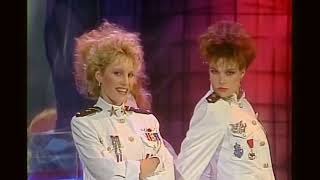 Watch Flirts Dancin Madly Backwards video