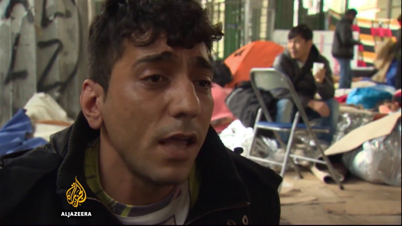 Makeshift camps for refugees cleared in Paris