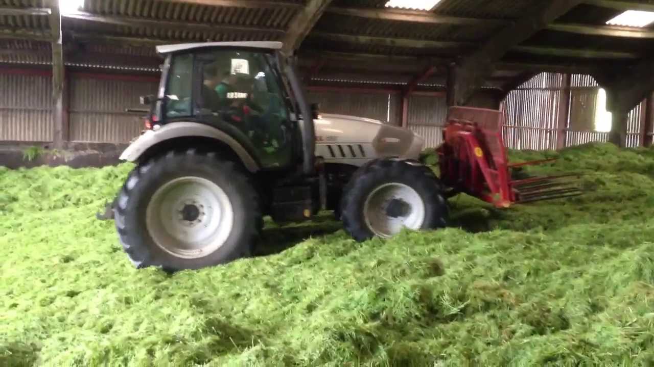 Silage 2013. Buckraking with Hurlimann