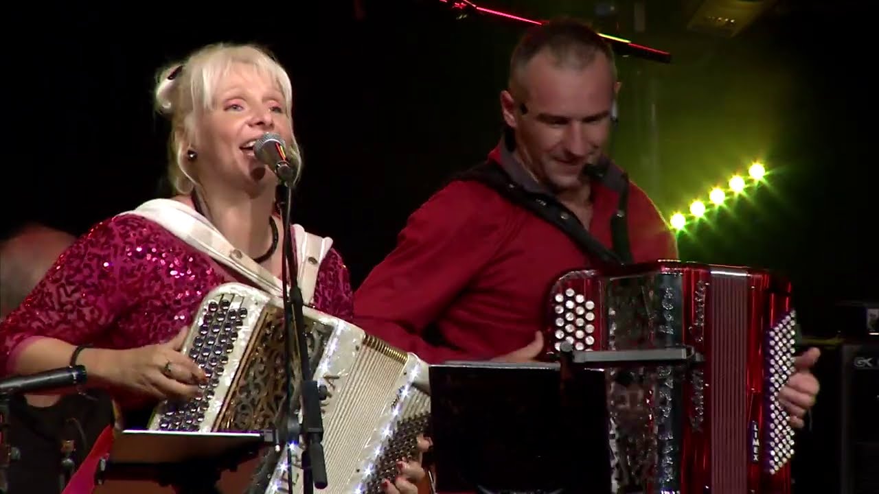DELPHINE HUBIN et MIKAEL BLANCHARD Ah si j étais resté célibataire ET Beer barel polka