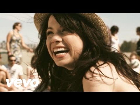 Carly Rae Jepsen - Bucket