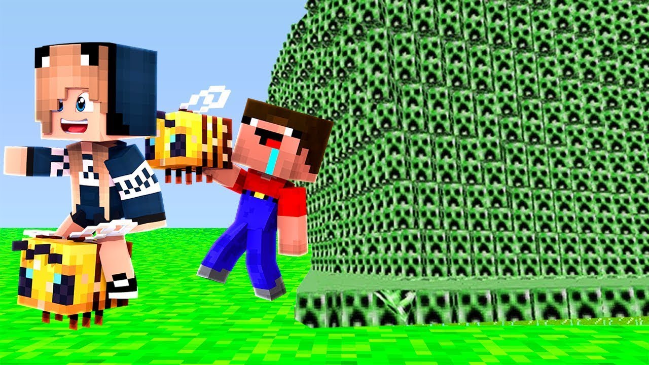 НУБ И ПРО ПРОТИВ ЦУНАМИ ИЗ КРИПЕРОВ В МАЙНКРАФТ ДОМ