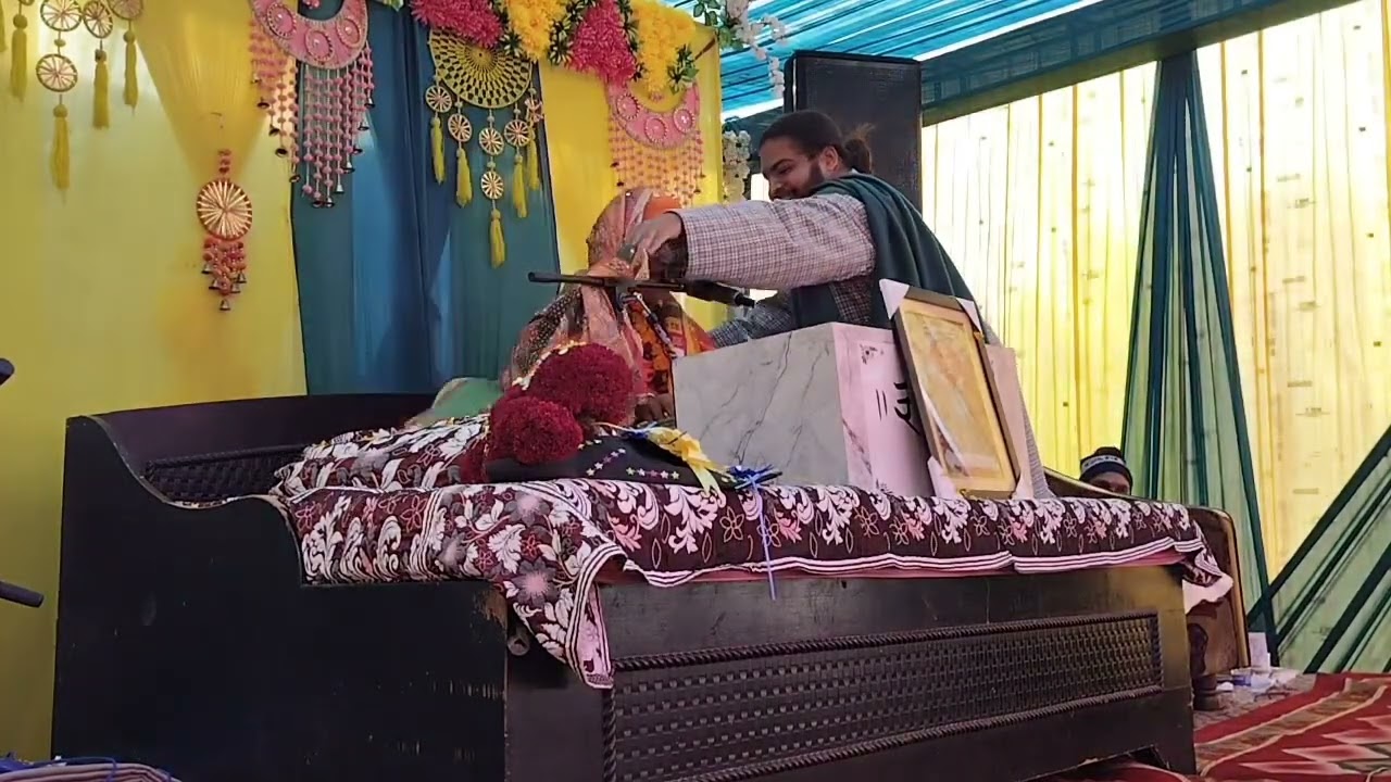 लेने आजा खाटू वाले रिंग्स के मोड़ पे 