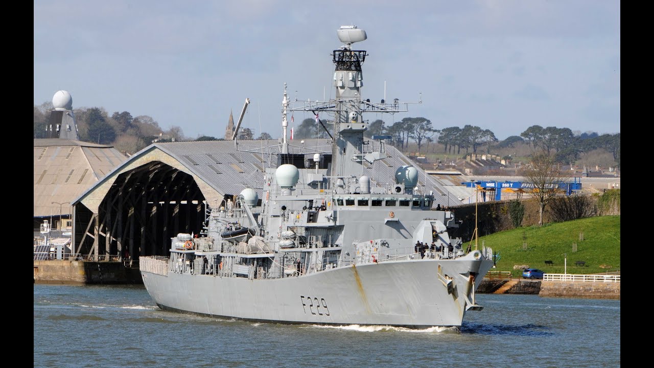HMS LANCASTER F229 LEAVES DEVONPORT NAVAL BASE AT DEVILS POINT - 16th March 2020