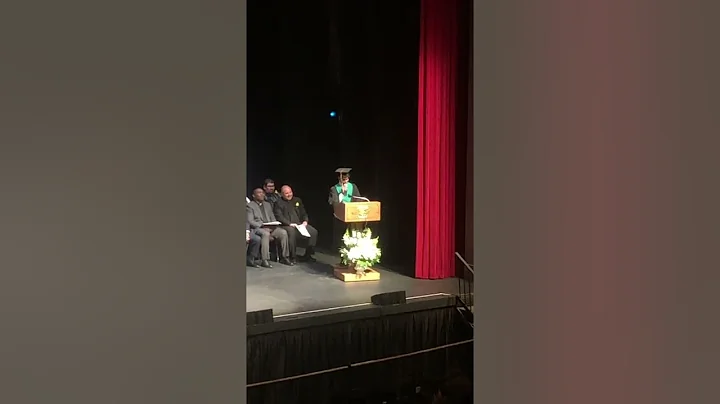 FUNNY Valedictorian Speech!