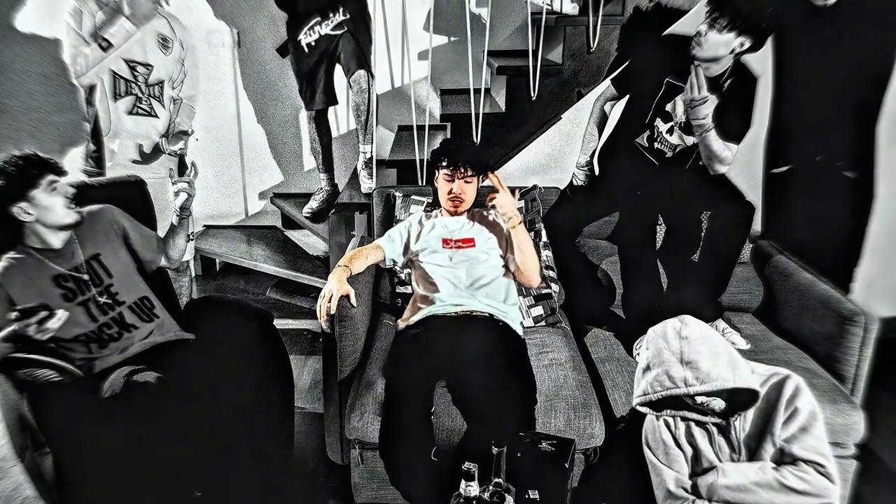 skid - Actavis (Official Audio) auf YouTube ansehen skid - Actavis (Official Audio) auf YouTube ansehen