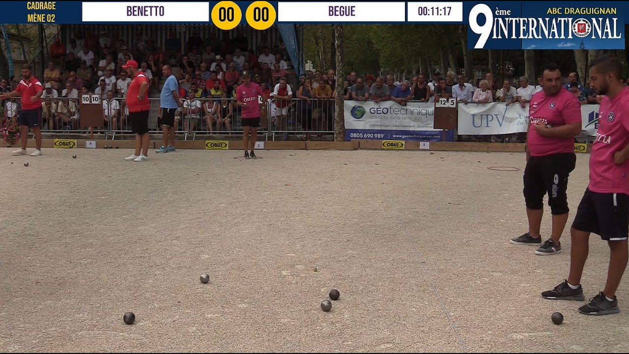 Miniature : Cadrage équilibré BONETTO vs BEGUE à l'International à pétanque de Draguignan