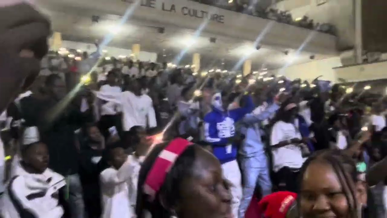 CONCERT DE LORD MAKAVELI AU PALAIS DE LA CULTURE