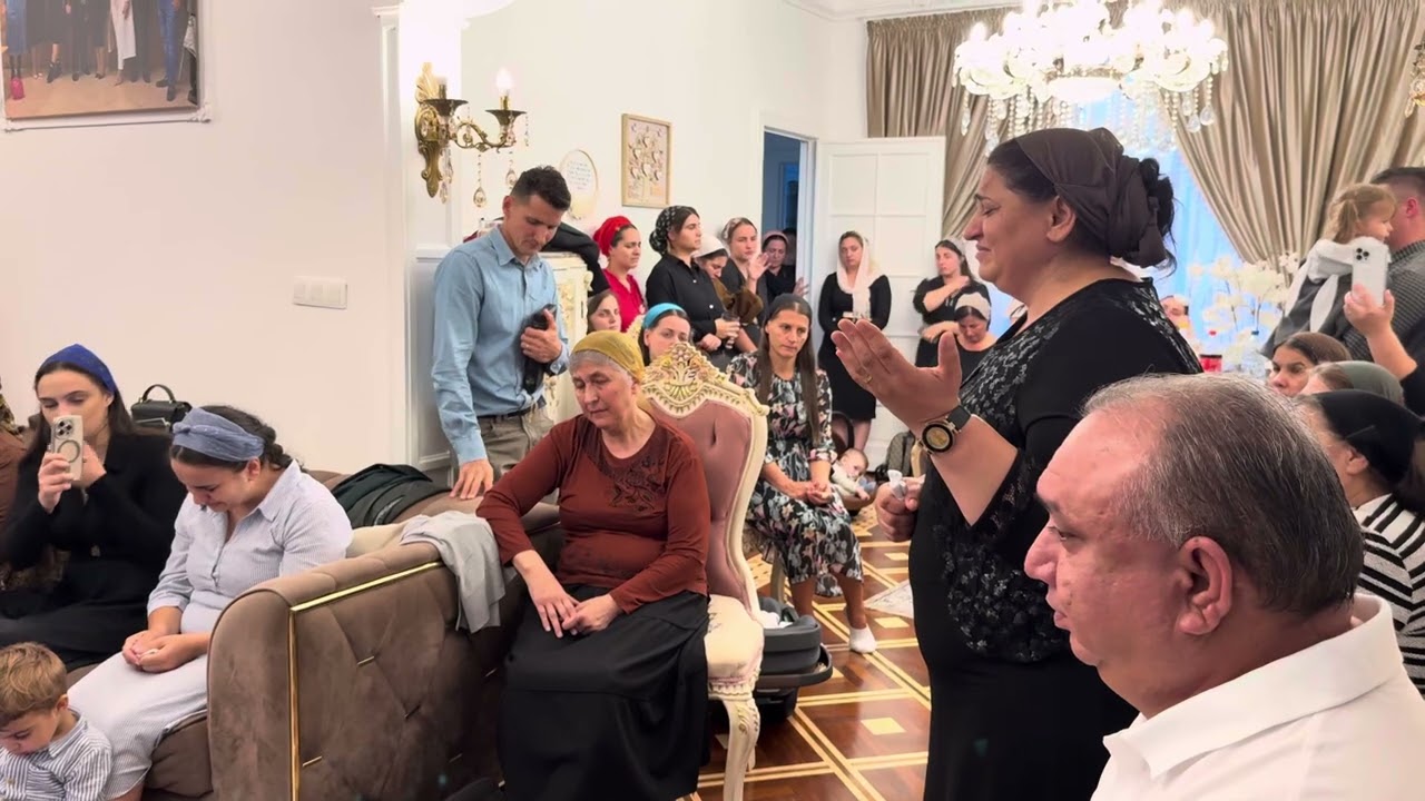 Fratele Petrișor și soția lui - La rugăciune 