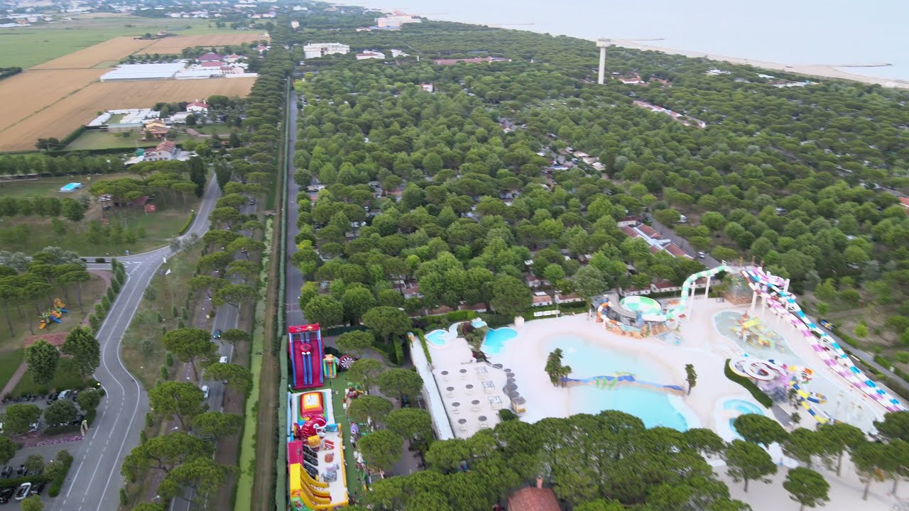 Union Lido bei Abenddämmerung in 50m Höhe in 4K 