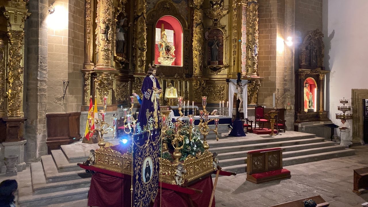 Misa 75º aniversario de la Cofradía Cristo Cautivo y su amado discípulo San Juan en Trujillo 