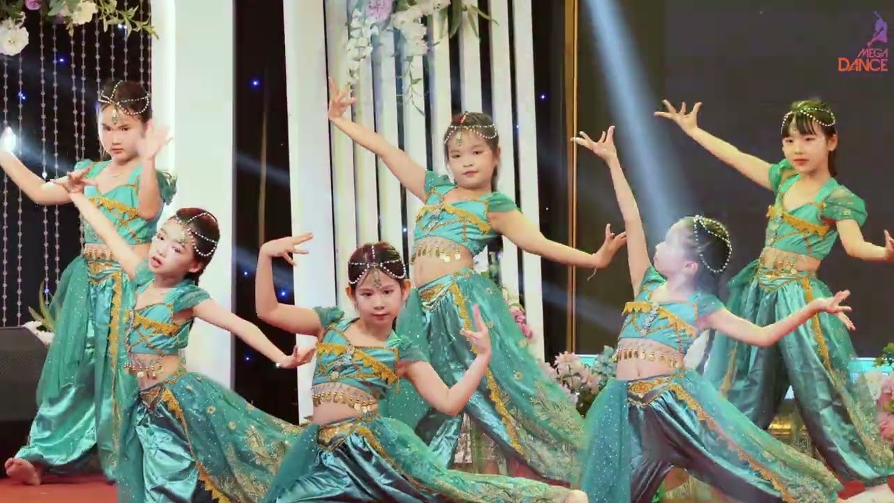 Cổ tích Aladin | MegaDance | Tổng kết năm 2025 - Mùa xuân cổ tích