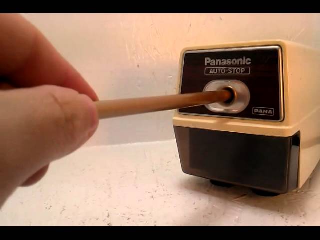 Panasonic Pana Kp 100n Electric Pencil Sharpener With Auto Stop Made In Japan Youtube