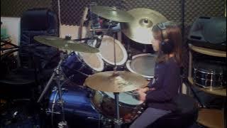 Nu mi-e Frica de Bau Bau - Drum Cover by Amalia Chiru