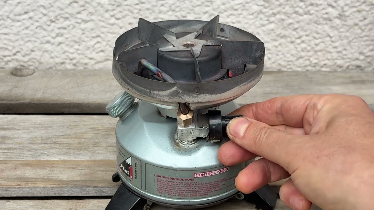 修理不可で返送されたコールマン550Aの修理事例 | Outdoor Fan