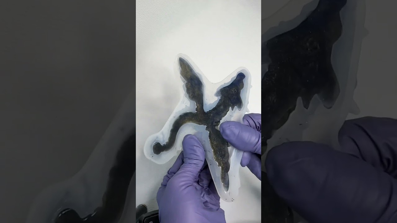 Flying gem dragon 🐉 