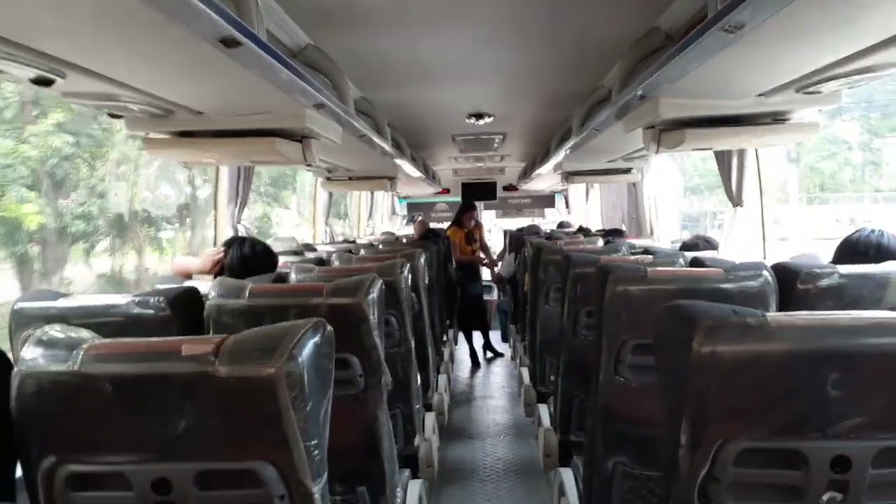 CERES TOURS  BUS NO. - 11624 /   at Asia Town, CEBU I.T. Park, Cebu City, Philippines