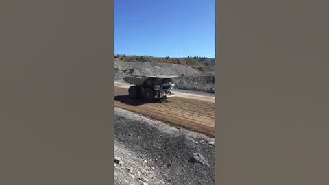 DONT Drift a massive mining truck