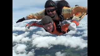 Skydiving from 4000m - GoJump, Gransee/Berlin - 02.06.2012