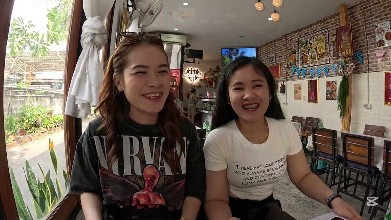 มีใครจำเพื่อนคนนี้ของน้องรัตน์ได้ไหมคะเดินทางมาหาถึงลาดพร้าว