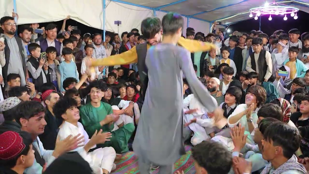 رقص شاد از بسم الله جان ( شیرین شیرین ) | Mast Afghani Dance