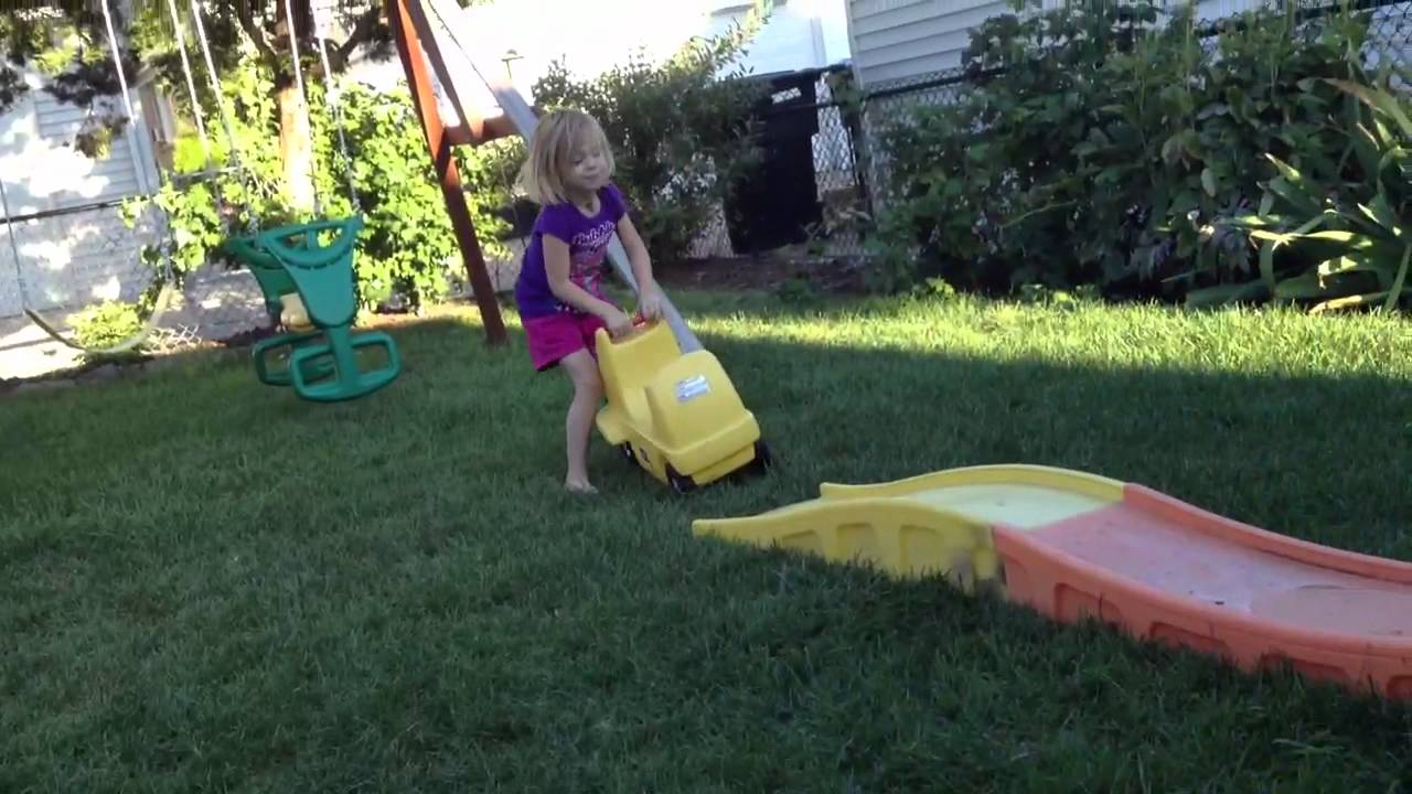 Lilli, Lucas, roller coaster - YouTube