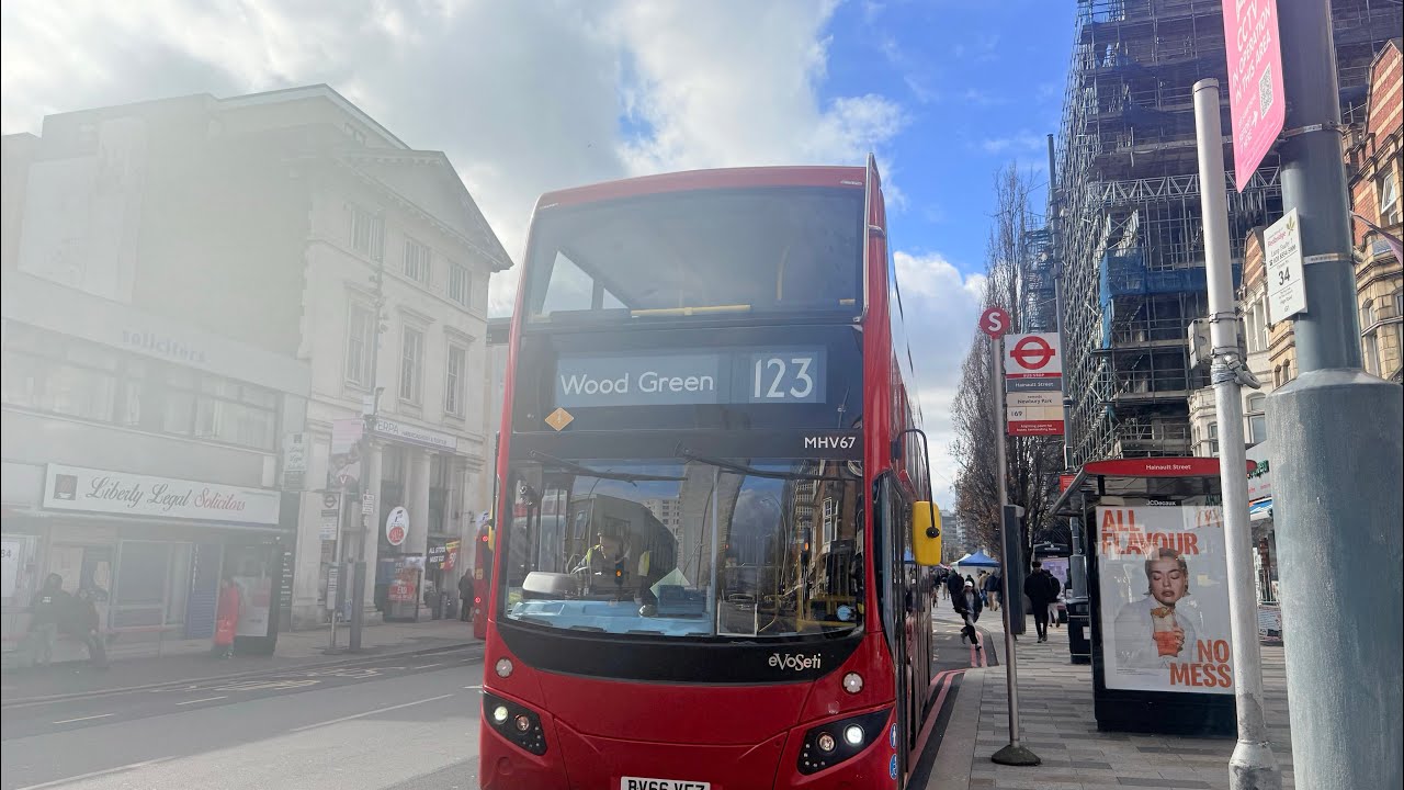 FRV: London Bus Route 123: Ilford - Wood Green MHV67 (BV66 VFZ) MCV Evoseti B5LH