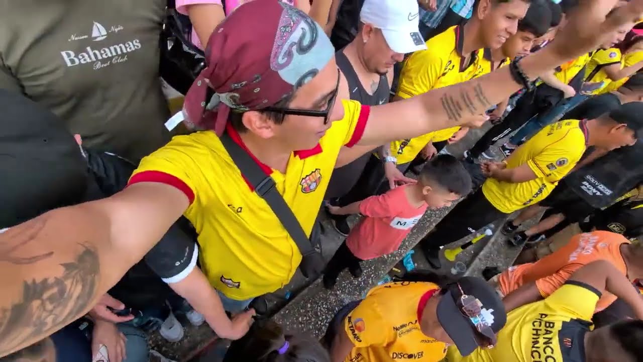 Pagando unas entradas a sobreprecio (y una pésima compensación, por no decir NADA), pude ver a Messi