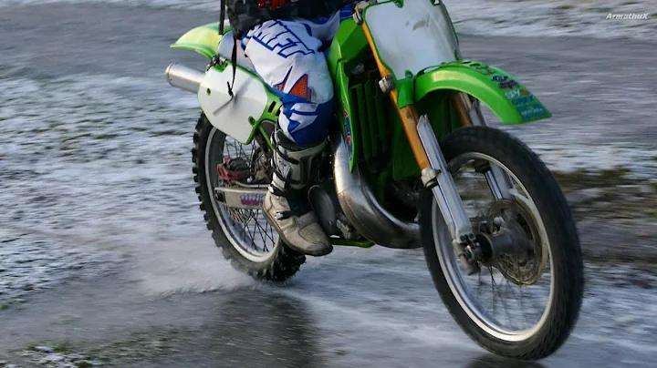 Kawasaki KX500 2-Stroke Winter Day | Raw Sound