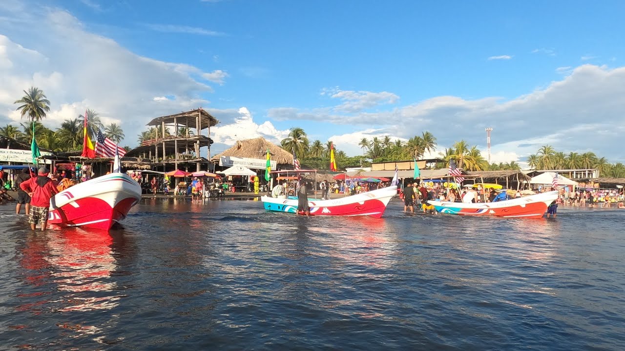 Playa El Cuco,.. En un 1° de Enero del 2025😊🍾