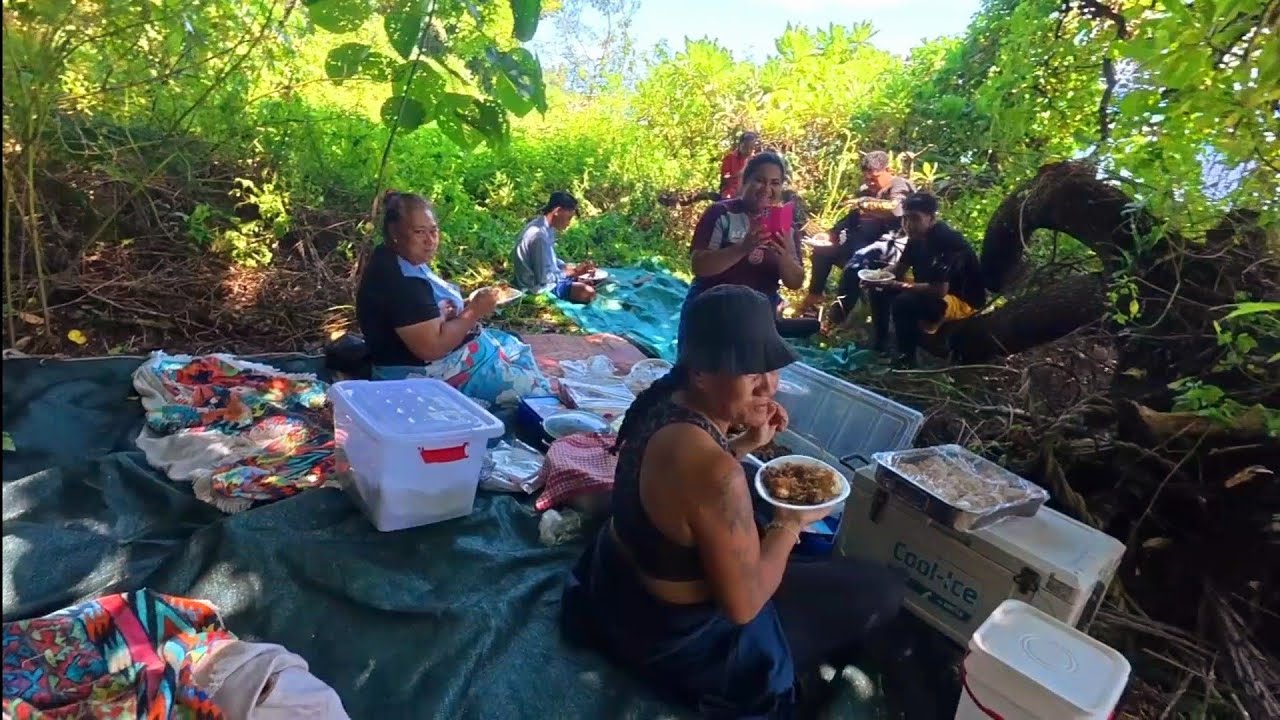 Tongan picnic at Ufilei Beach Eua ⛱️