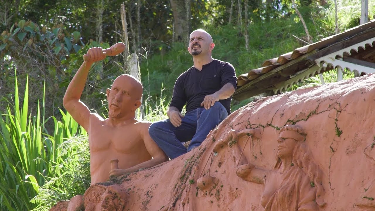 Colombia | Mountain Sculpting Artist 🇨🇴