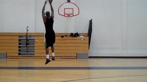 Dre Baldwin: Thru Legs, In & Out Dribble Pullup Jumper Pt. 2
