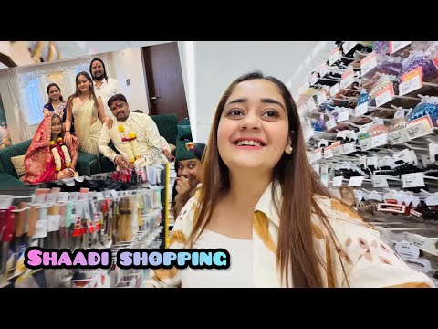 Mama Mami ke pehle kiske Shaadi ki Shopping ho rahi hai😍 Bindass Kavya Street Shopping