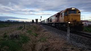 Dxc 5195 On 700 At Radcliffs Road