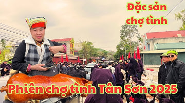 Món đặc sản lợn quay nguyên con của chợ tình Tân Sơn 2025.