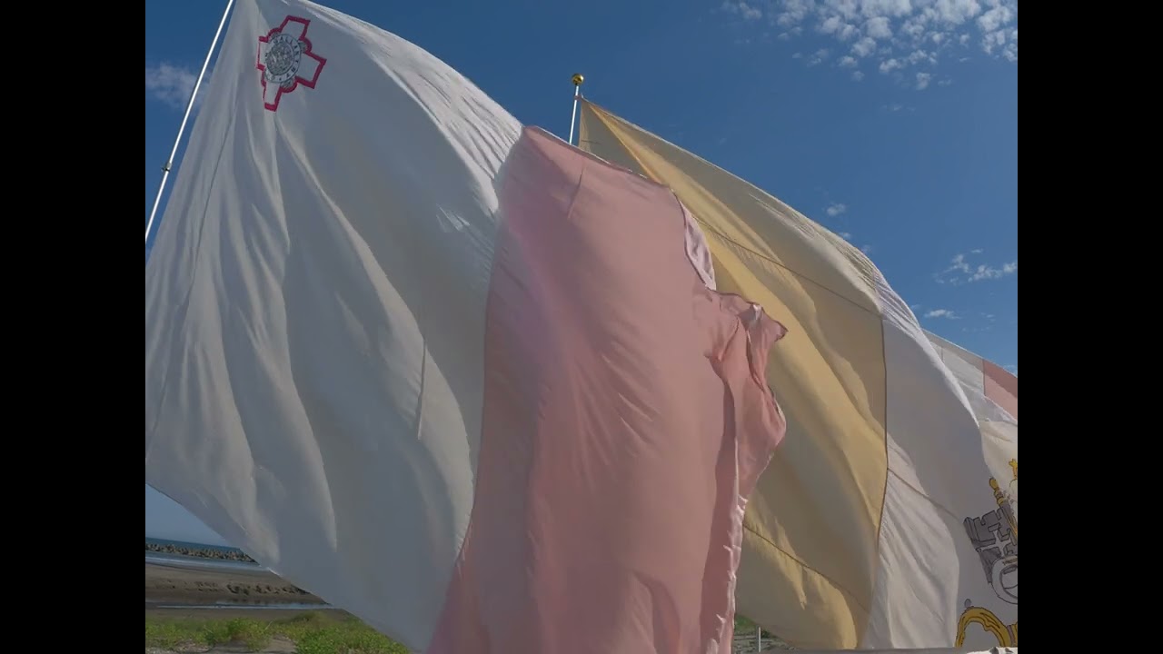 Malta flags silk wind