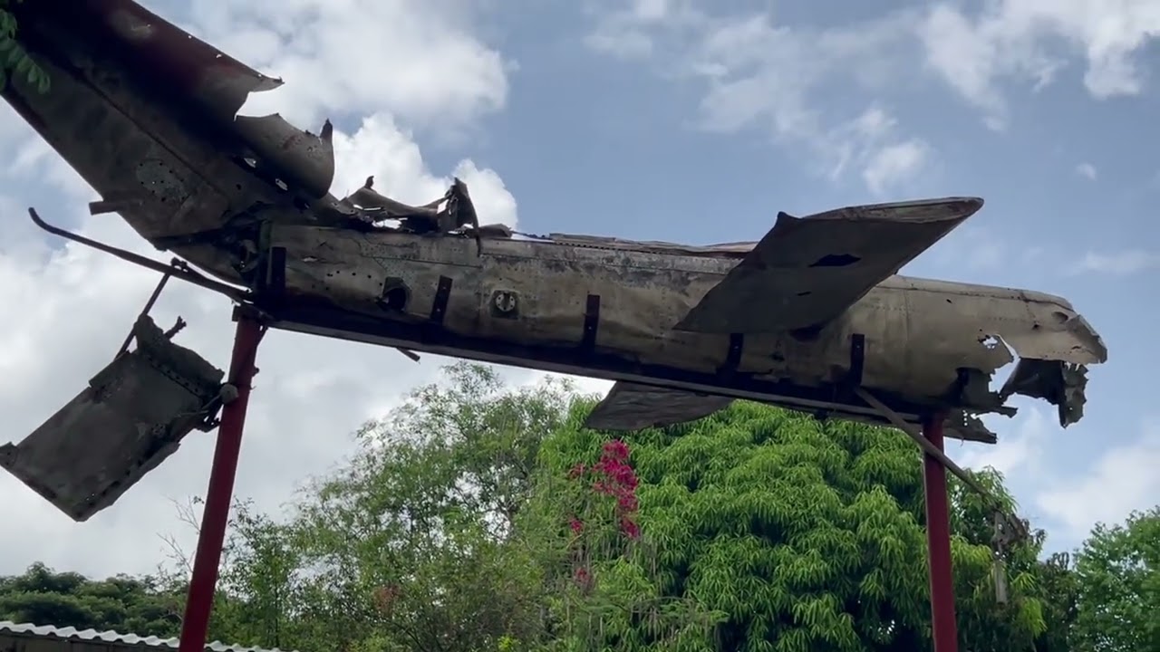 DERRIBAMOS  UN  HELICÓPTERO CON    UN FISIL  DRAGUNOV  SUR DEL CERRO DE GUAZAPA
