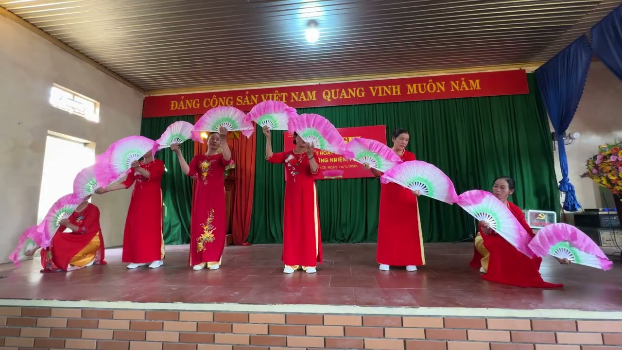 Tình ca biển bạc đồng xanh