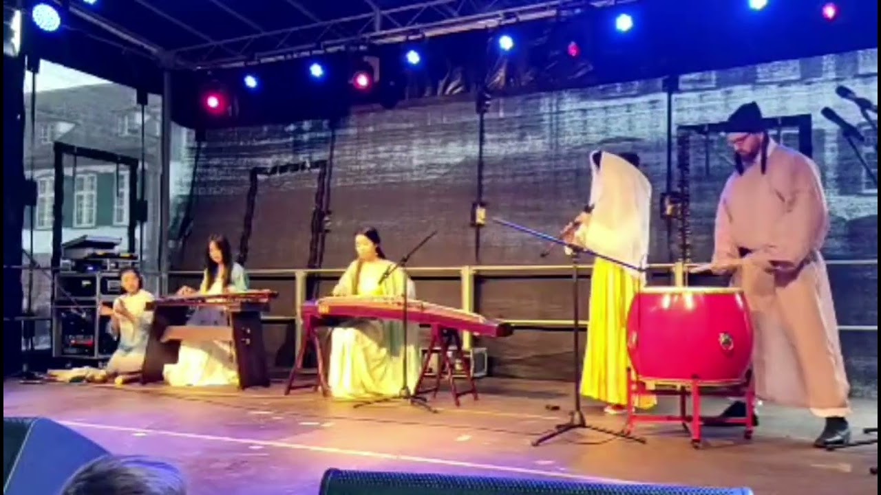 Behind the pearl curtain 卷珠帘 Live show Mid-autumn Festival Basel / Switzerland 10.09.2022