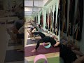 요가 휠 연습 견인 척추와 스트레칭 योग व्हील अभ्यास कर्षण रीढ़ और ヨガの輪は脊椎の牽引とストレッチ#yoga#stretch#sports