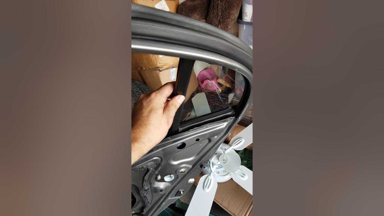 2009 Honda Civic DIY Rear Door Window Install - YouTube