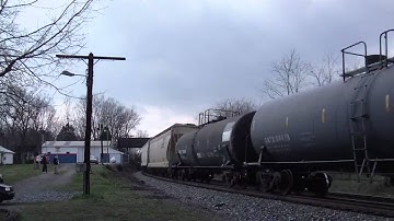 CSX Q401 in Hi Def at Shenandoah Junction,WV on 4/2/11