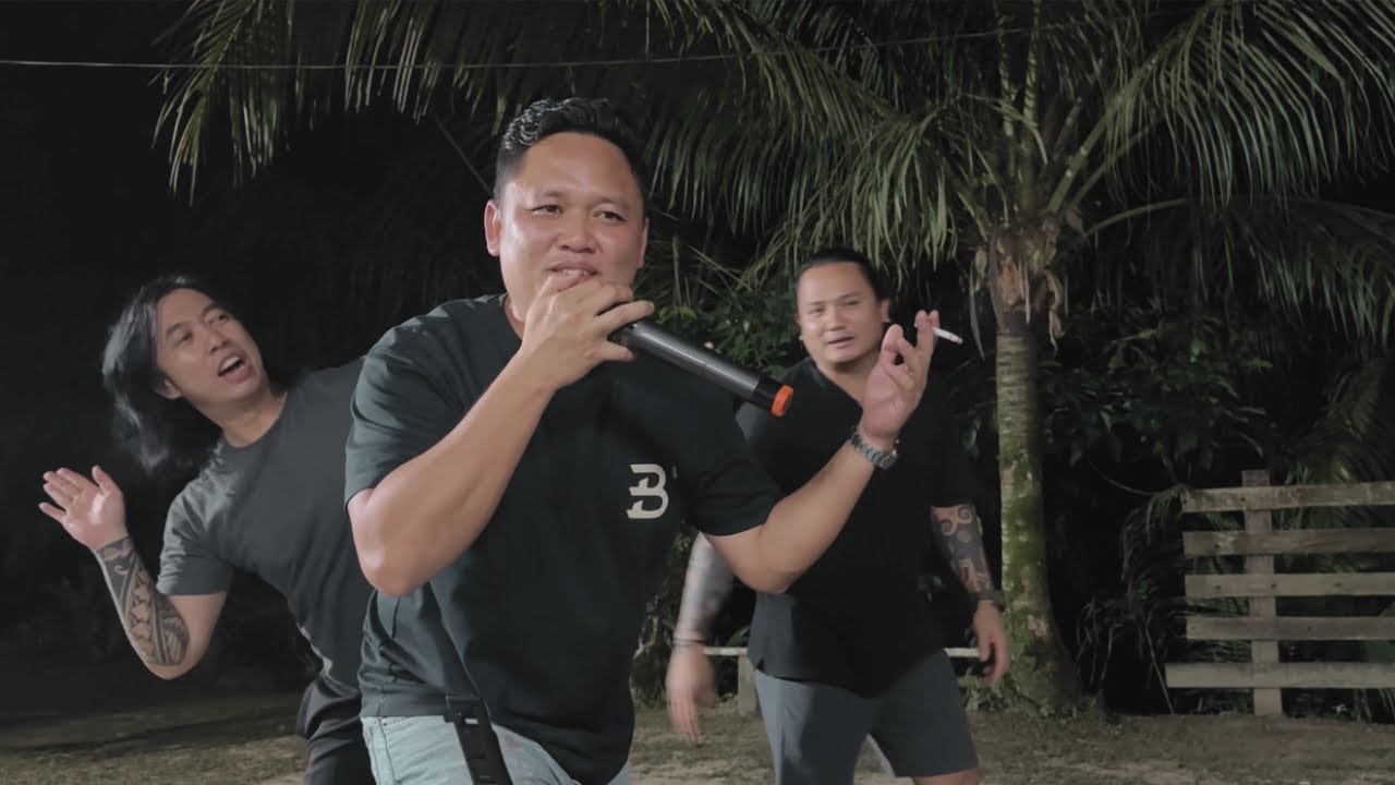 KAROKS SAMPAI PAGI🙂‍↔️