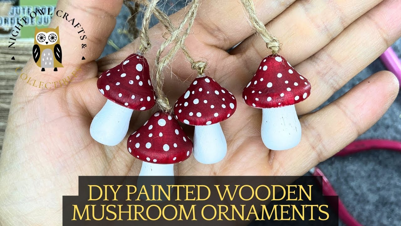 Украшения в виде грибов из дерева, расписанные вручную | Уютное рождественское рукоделие